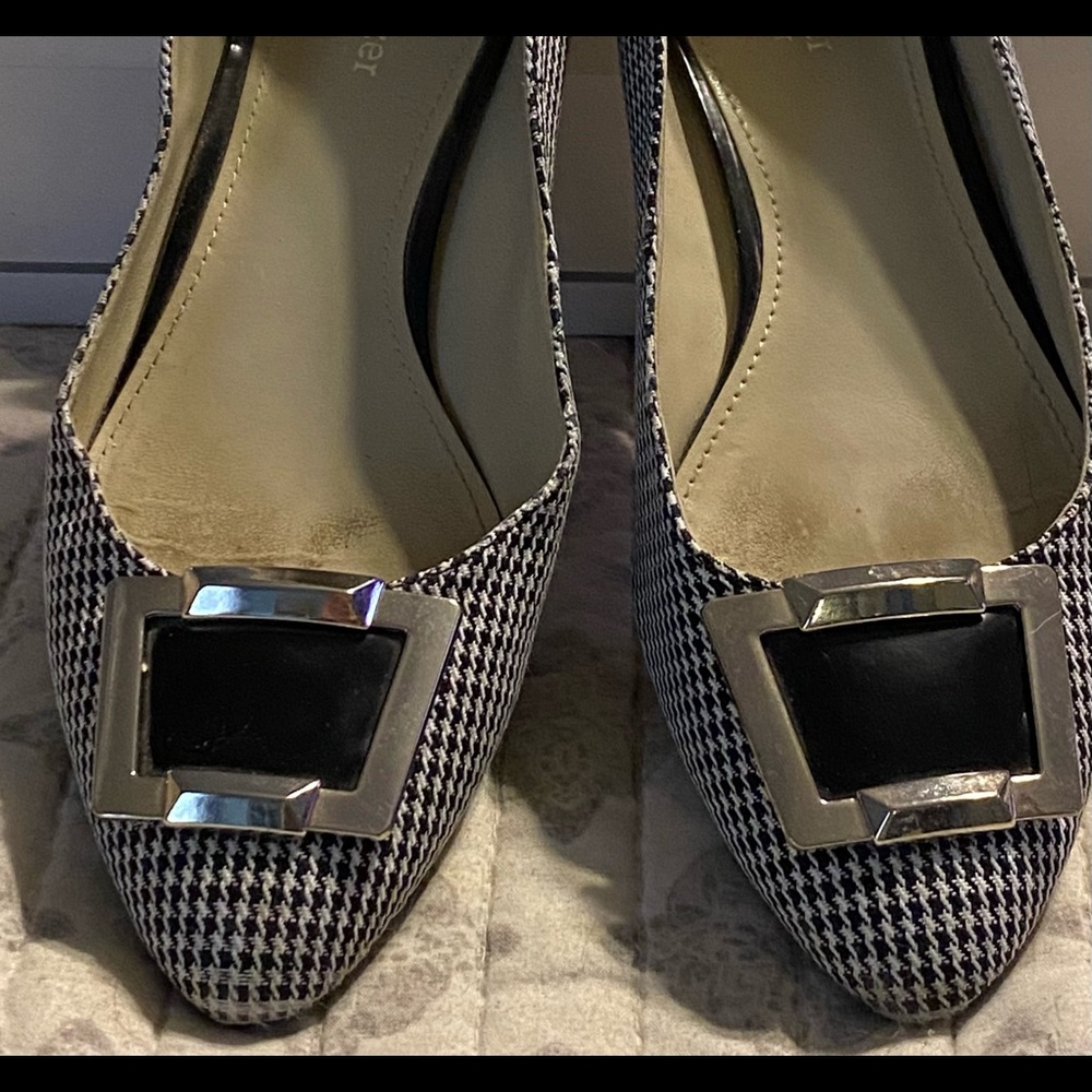 Naturalizer Black/White Houndstooth Check, size 8N